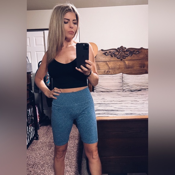 NVGTN XL Scrunch Bottom Blue Athletic Shorts - Picture 6 of 8